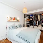Spacious Luxury Apartment Near Monmartre